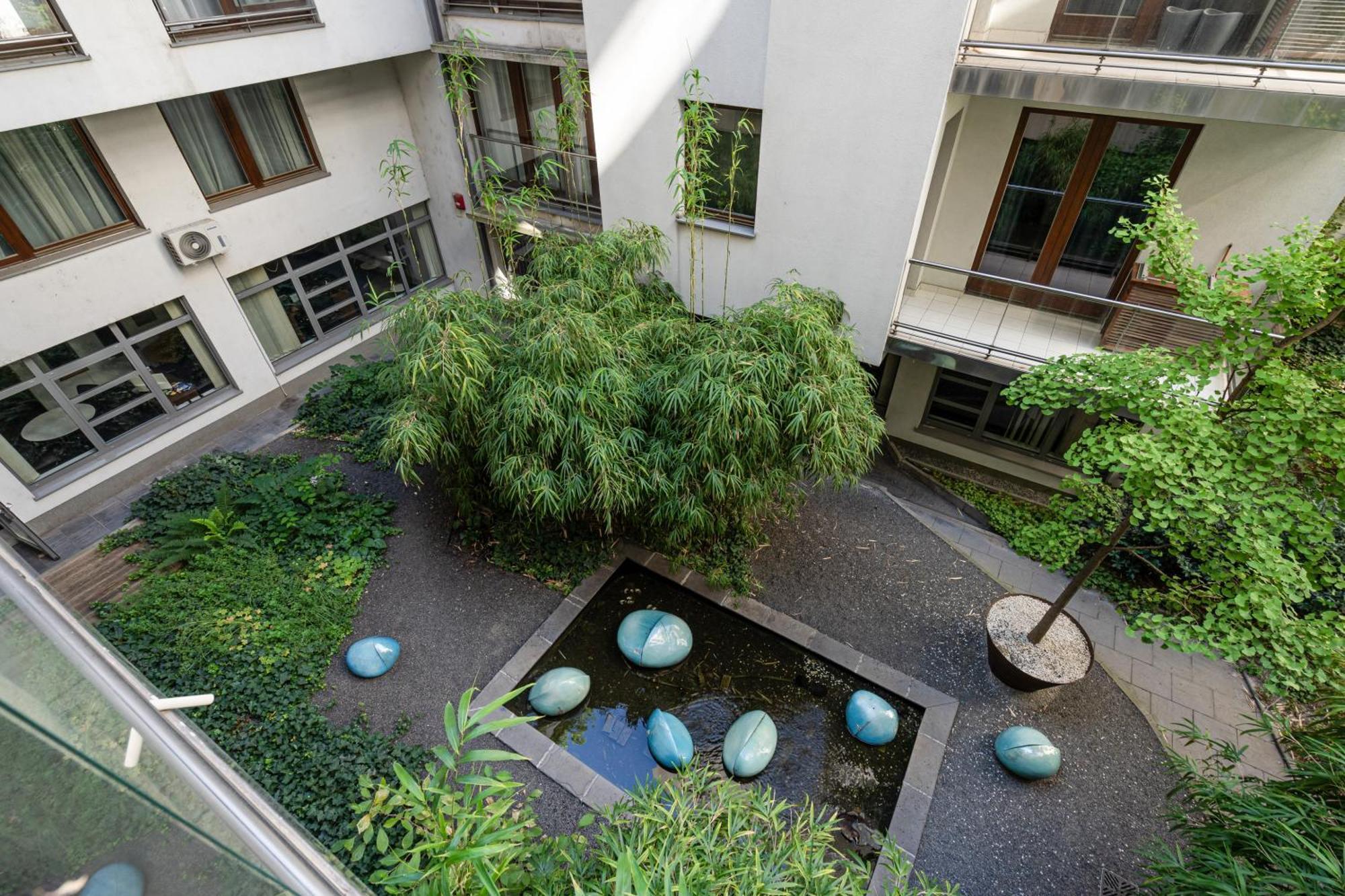 Home Of Serenity - 2 Bdr, Free Parking And Terrace Budapest Kültér fotó